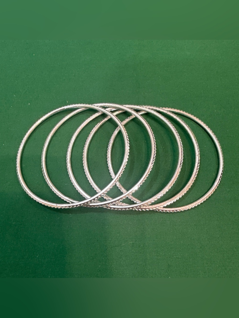 5 Slim SilverTone Textured Stacking Bangle Bracelets 31E